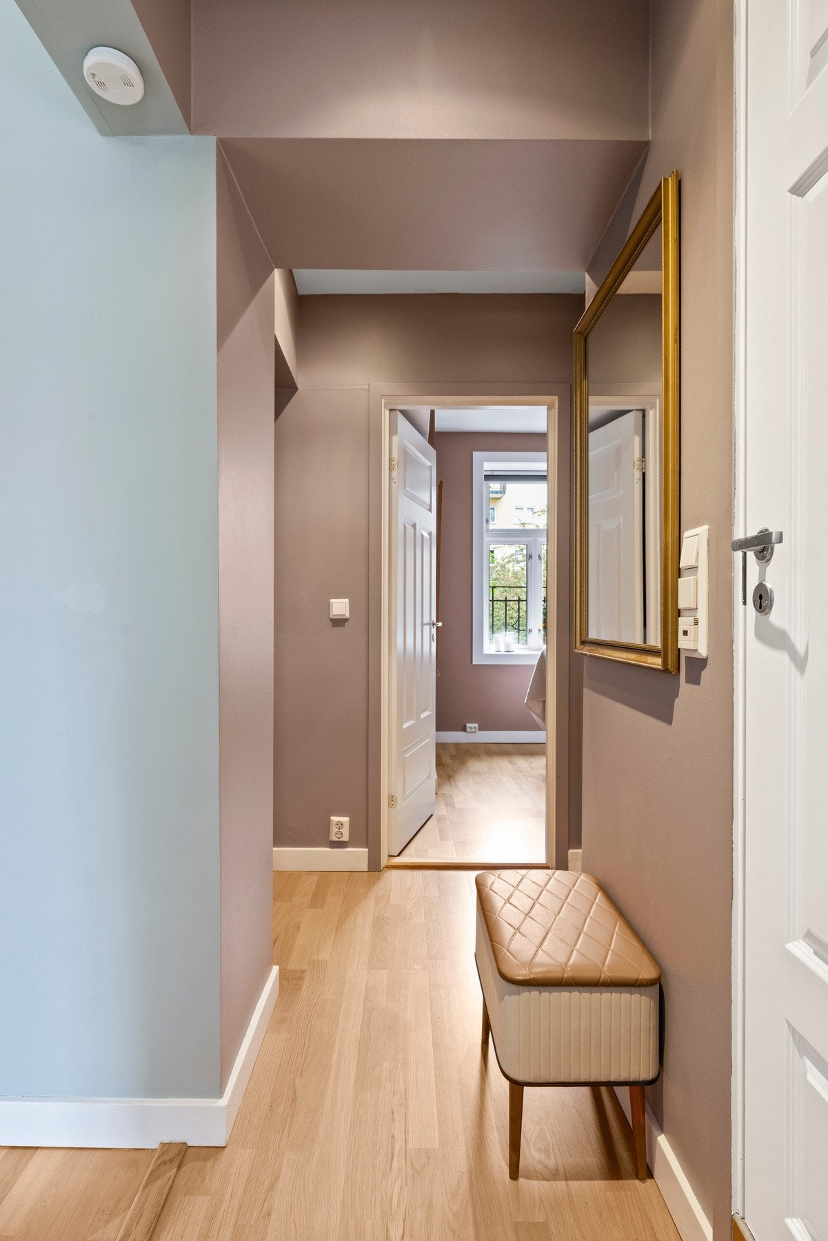 - Leiligheten har en gjennomgående planløsning - Galleribilde