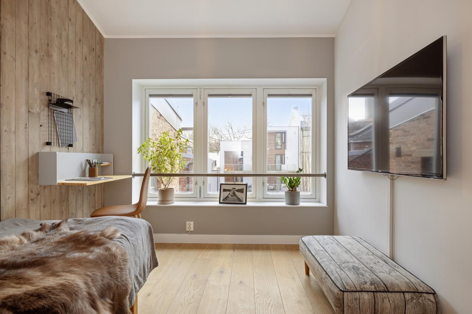 Til info vender begge soverommene ut mot rolig, indre gårdsrom. Galleribilde