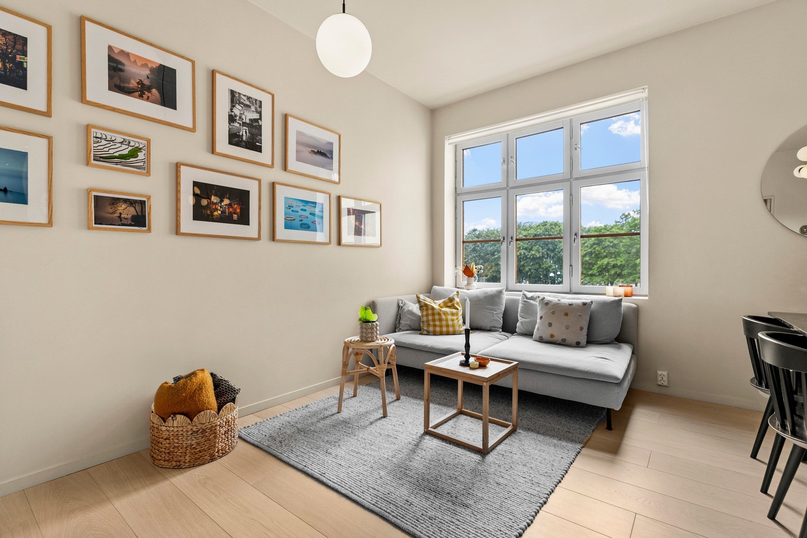 - Leiligheten har en fin intern beliggenhet i borettslaget - Galleribilde