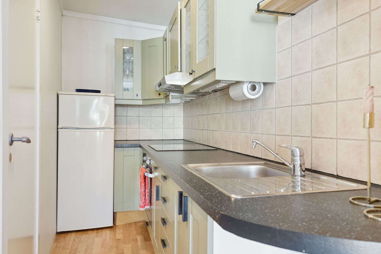 Pent og praktisk kjøkken Galleribilde