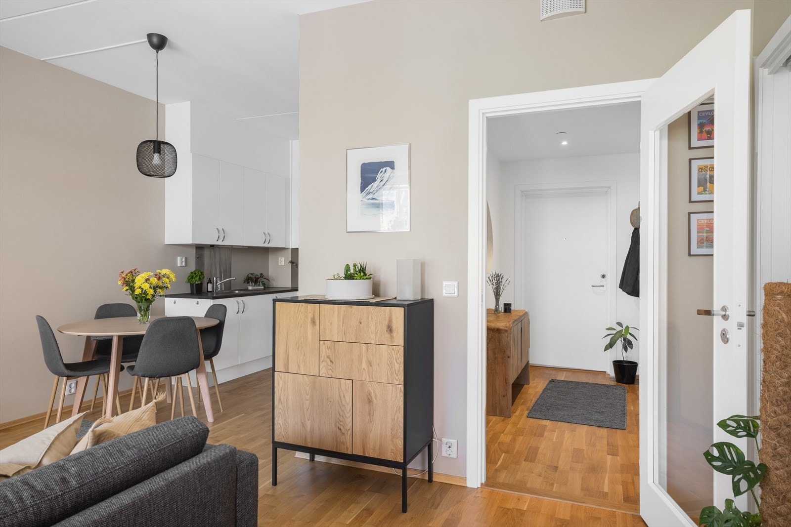 A-konto oppvarming og internett er bla. inkl. i felleskostnadene på kr 13.398,- pr mnd. (IN-ordning) Galleribilde