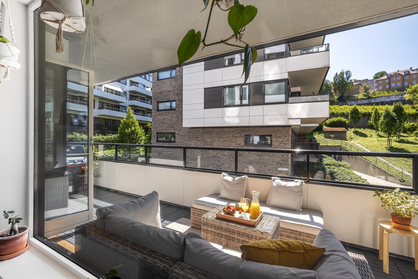 Vinduer med 3-lags glass og god isolasjon. Galleribilde