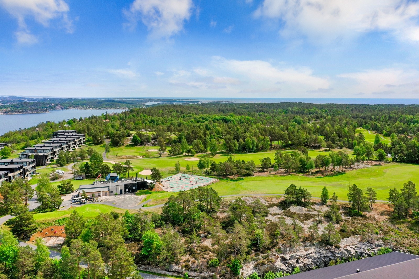 Tennis og driving range drone Galleribilde