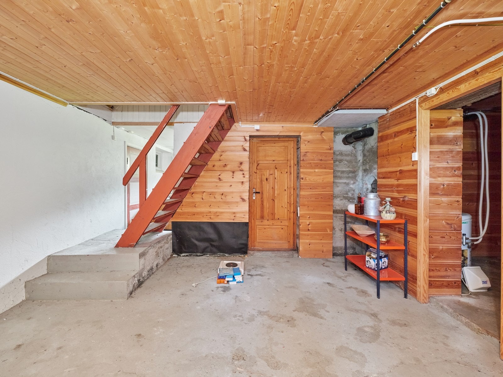 Trapp ned til kjeller. Galleribilde