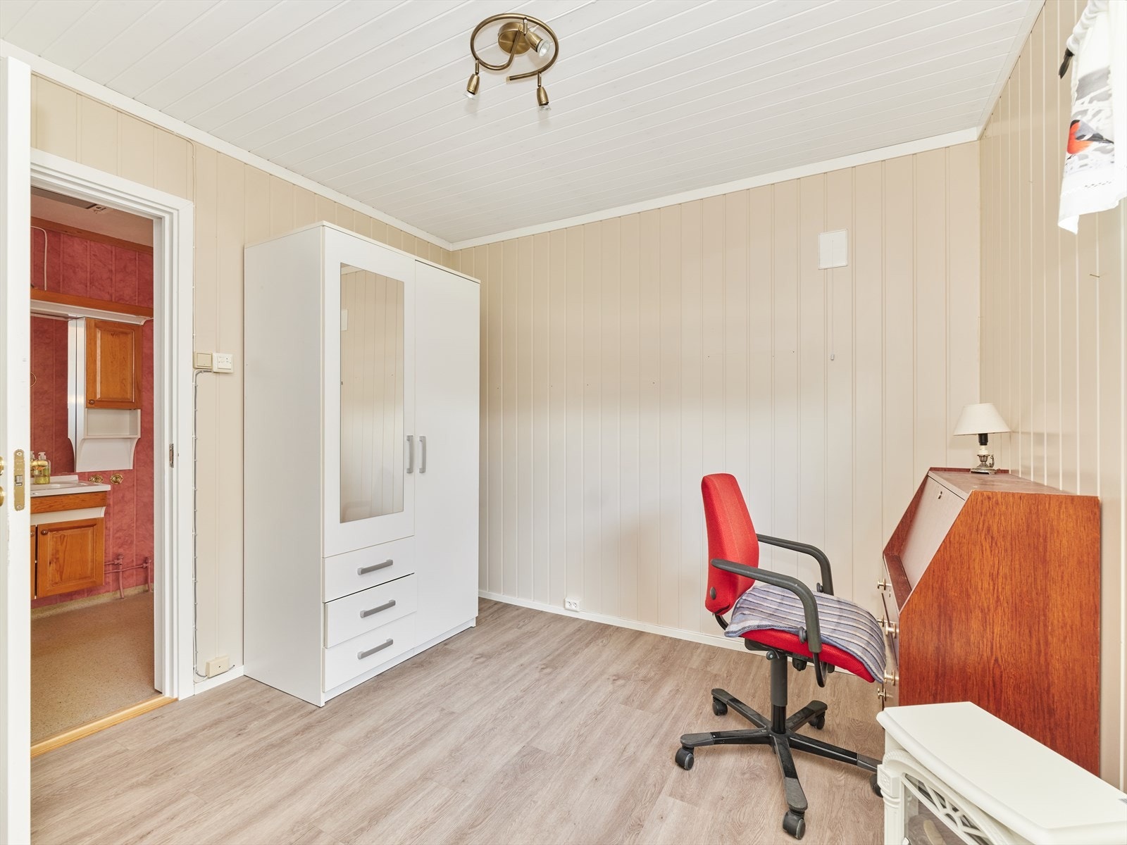 Også adkomst bad fra dette soverommet. Galleribilde