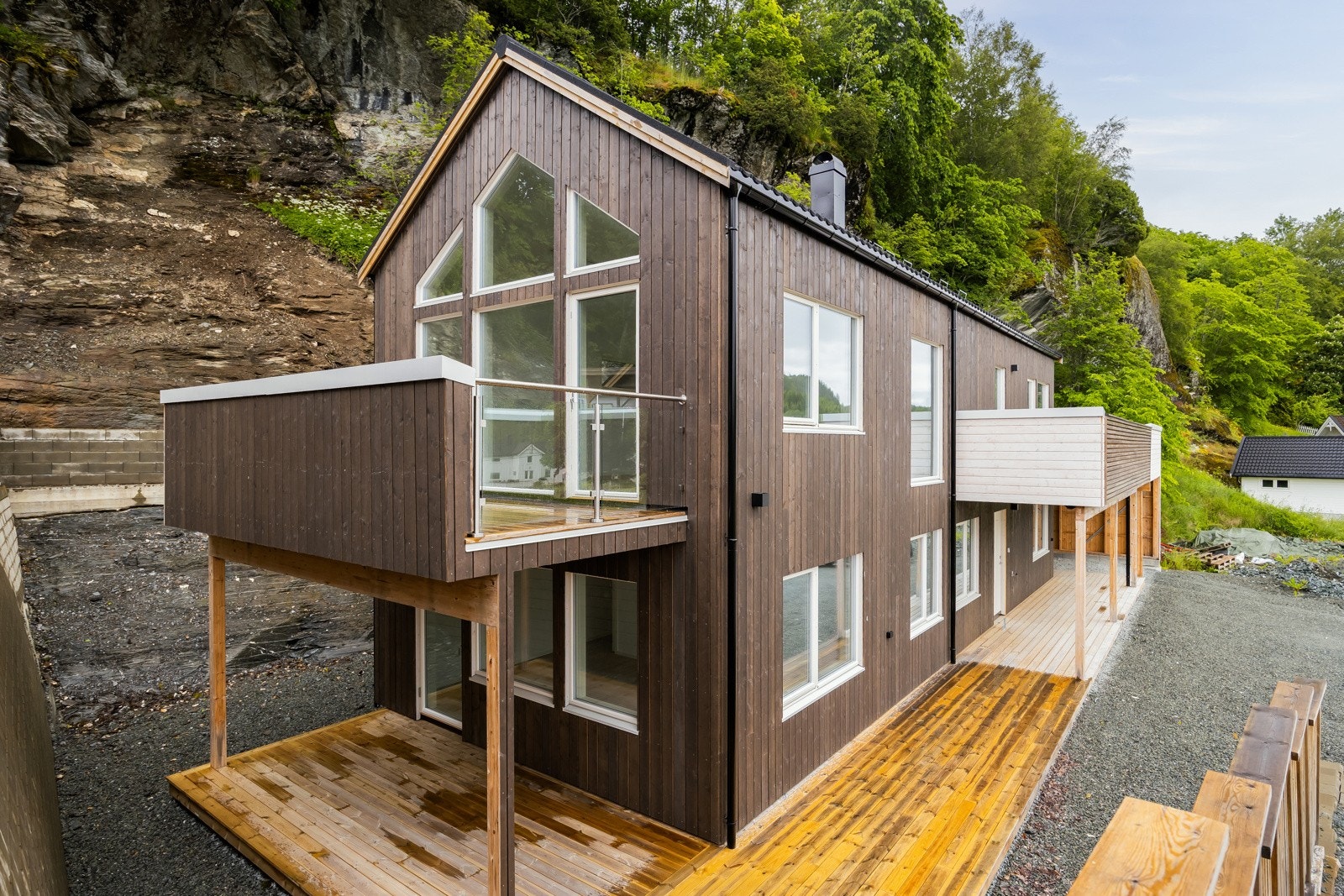 En lekker, nyoppført enebolig med flott og moderne standard. Galleribilde