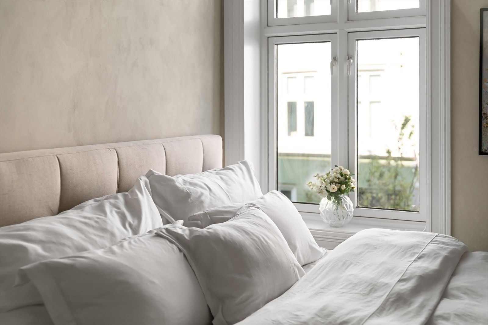 Dype vinduskarmer. Galleribilde