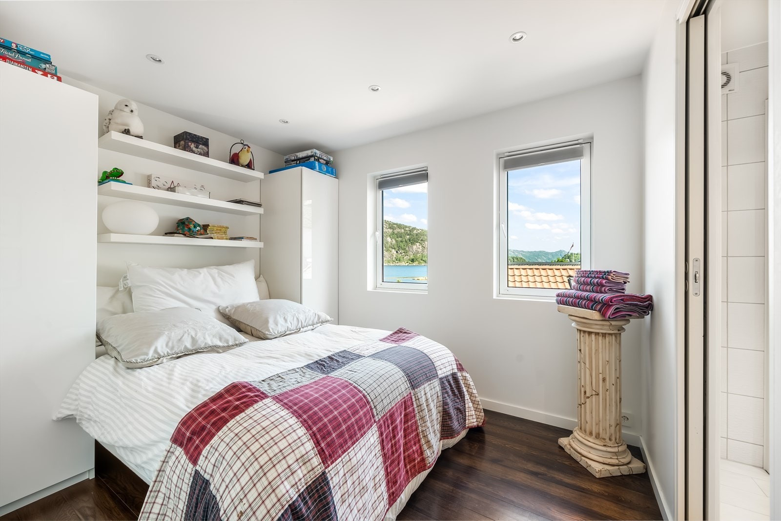 Ett soverom i 2. etasje Galleribilde