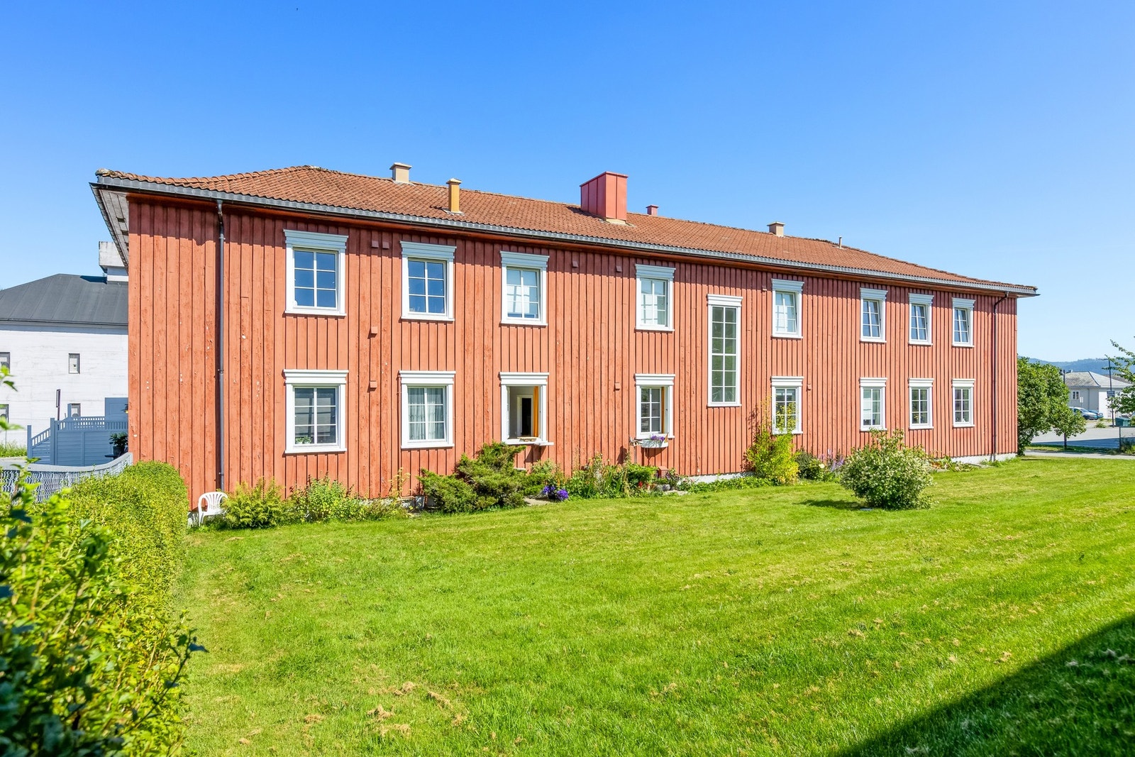 Lys og fin 2-roms leilighet med beliggenhet på populære Persaunet. Galleribilde