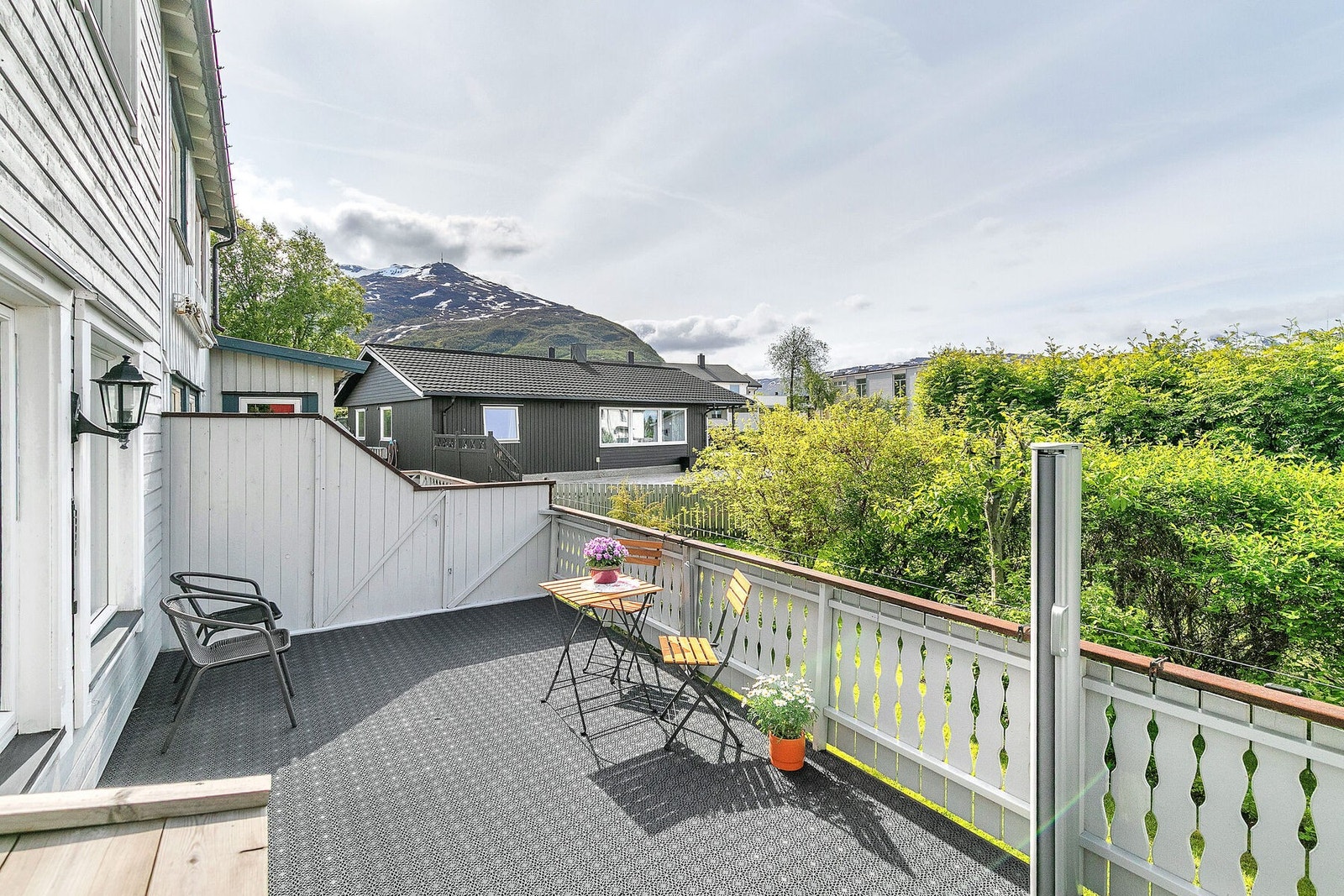 Solrik terrasse Galleribilde