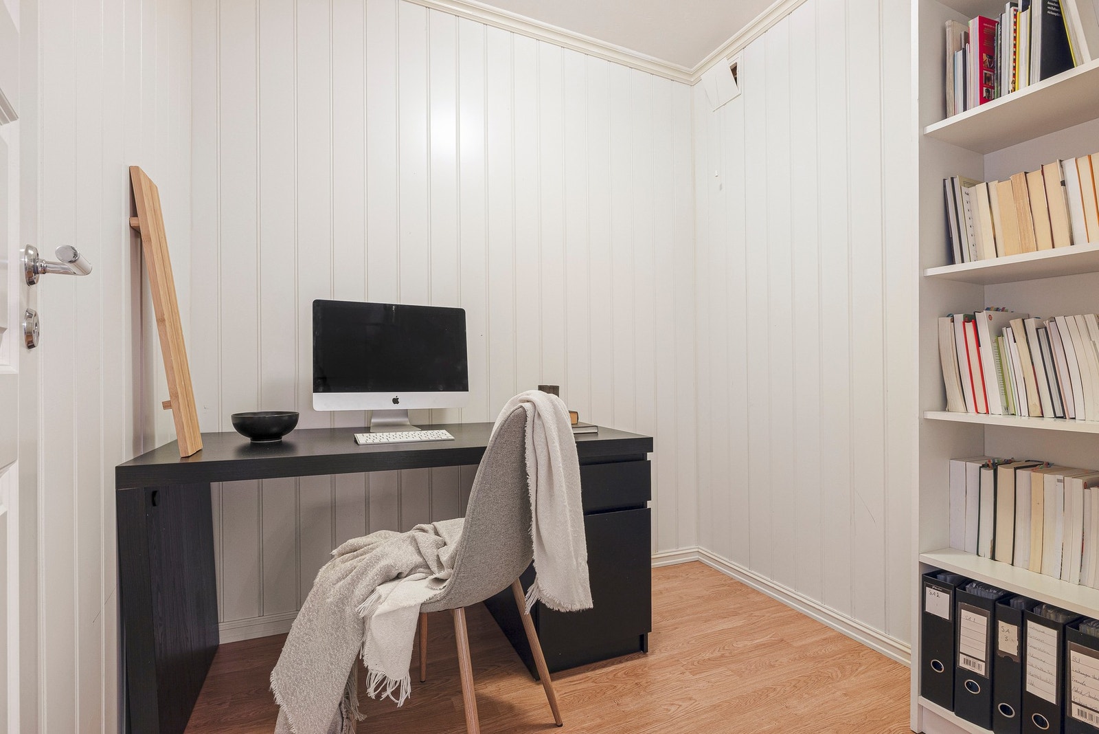 Innvendig bod, brukes per dags dato som kontor Galleribilde