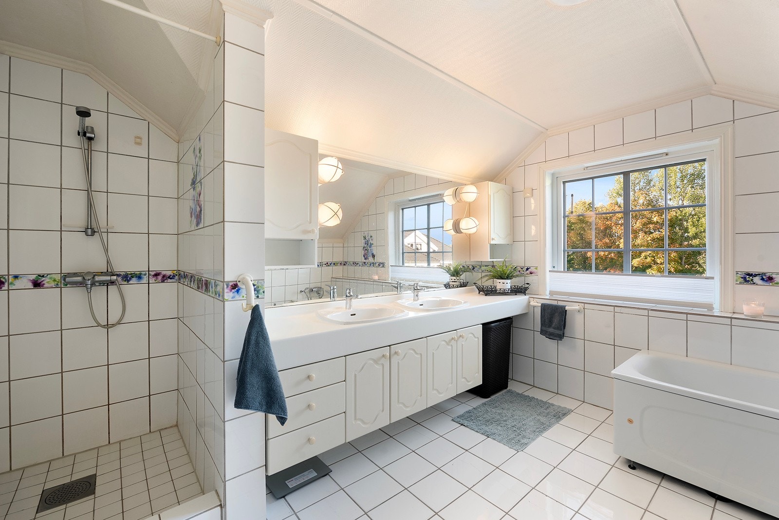 Dusjnisje på badet i 2.etg. Galleribilde