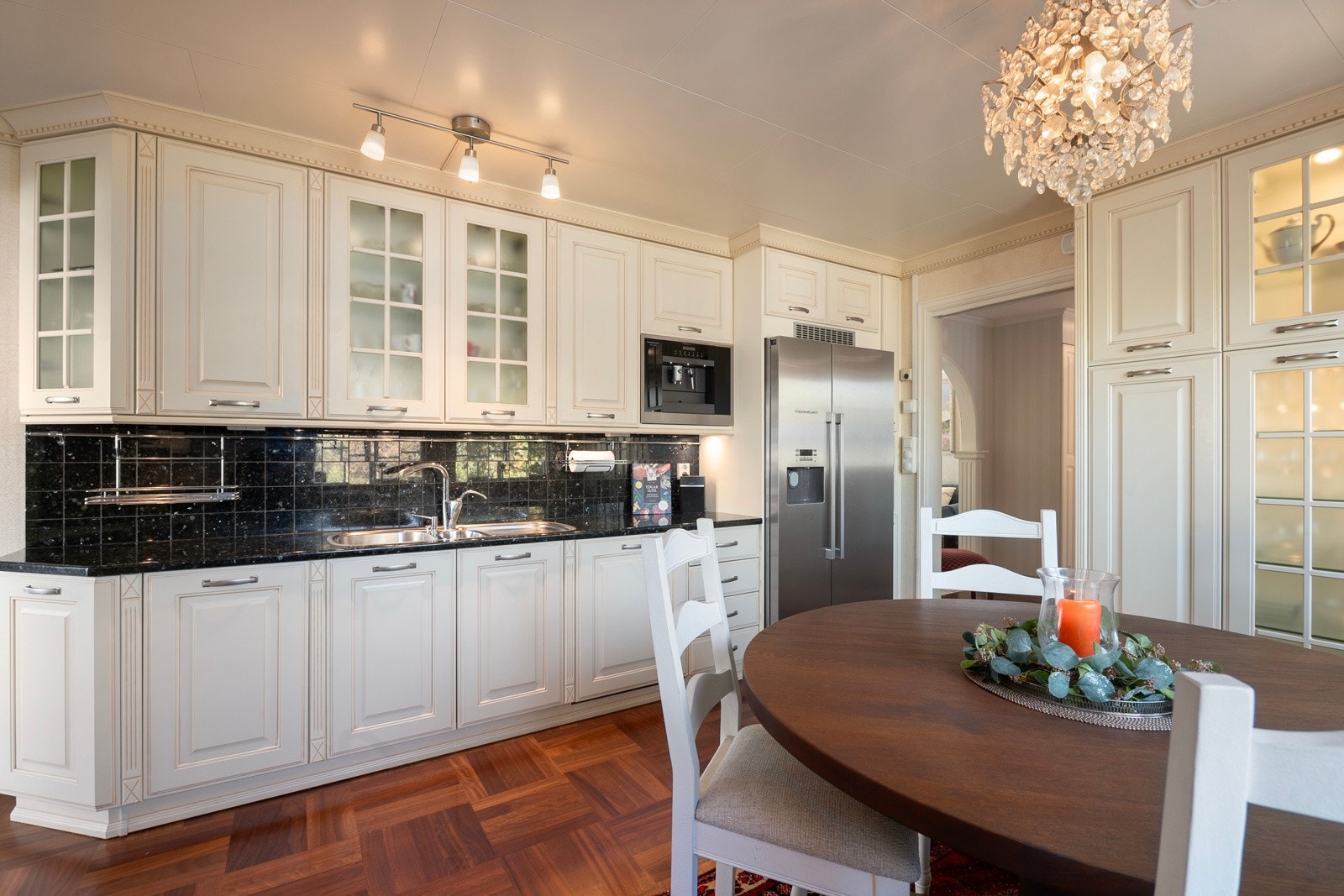 Lekkert og delikat kjøkken Galleribilde