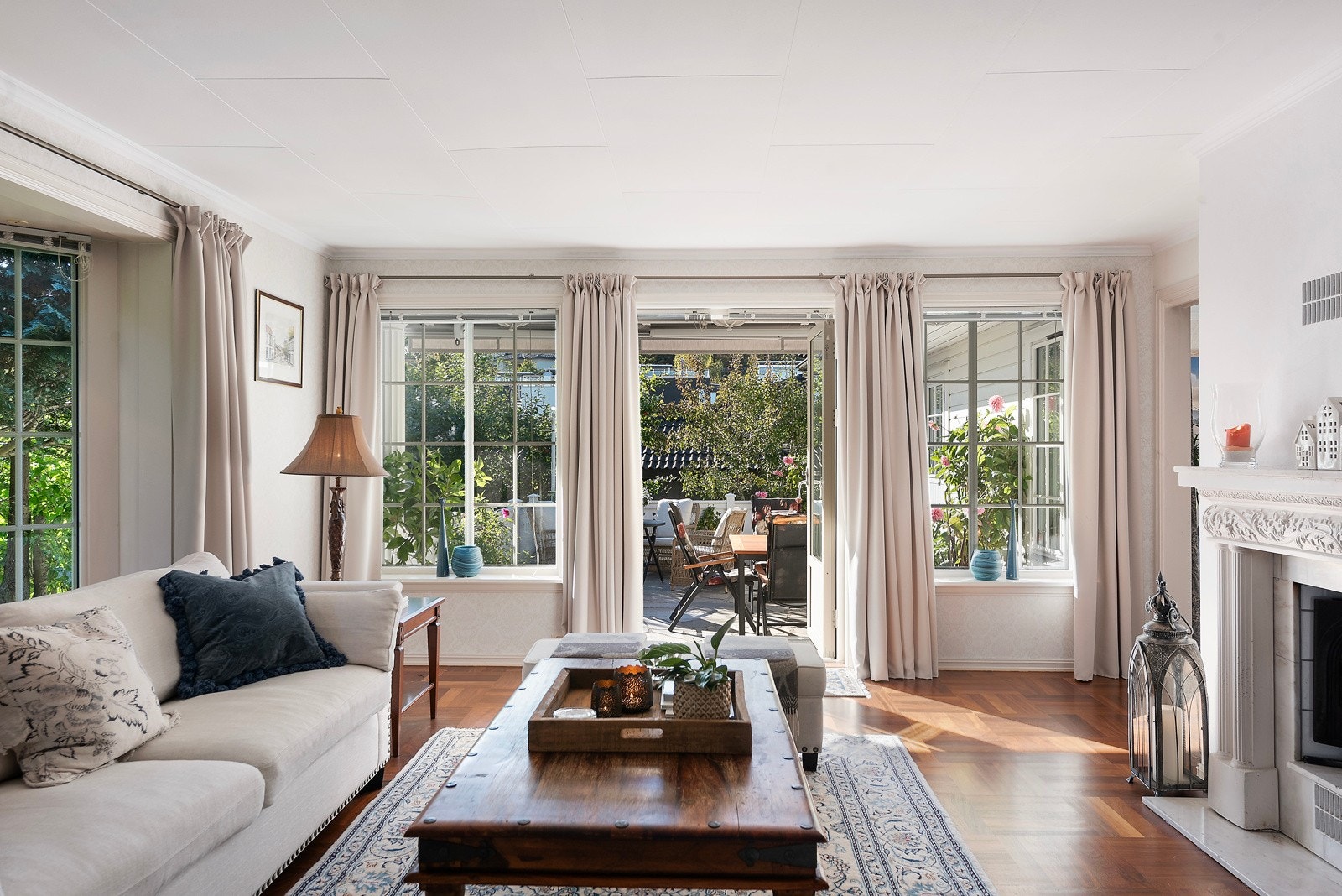 Fra stuen er det utgang til terrassen Galleribilde