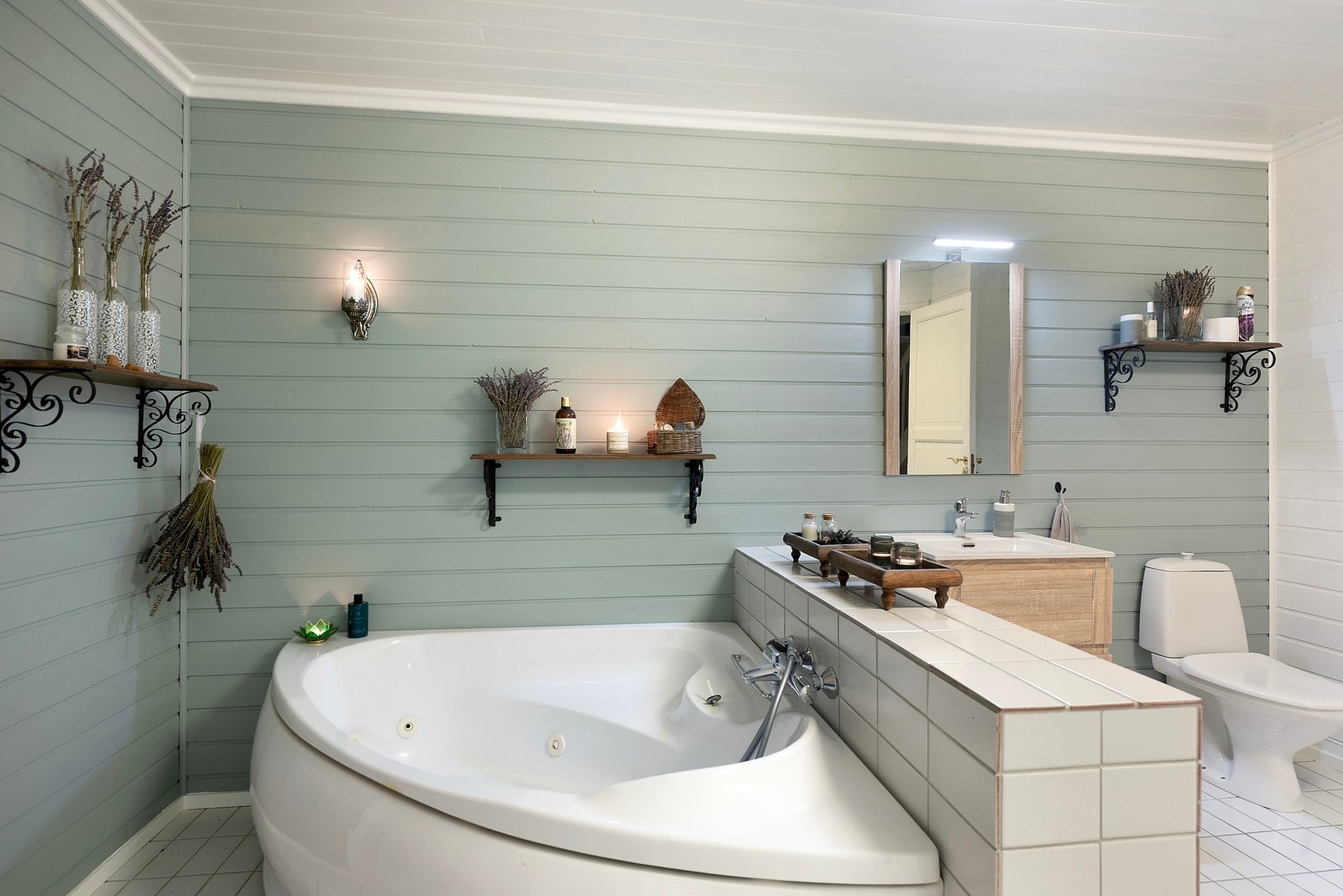 Deilig boblebadekar Galleribilde