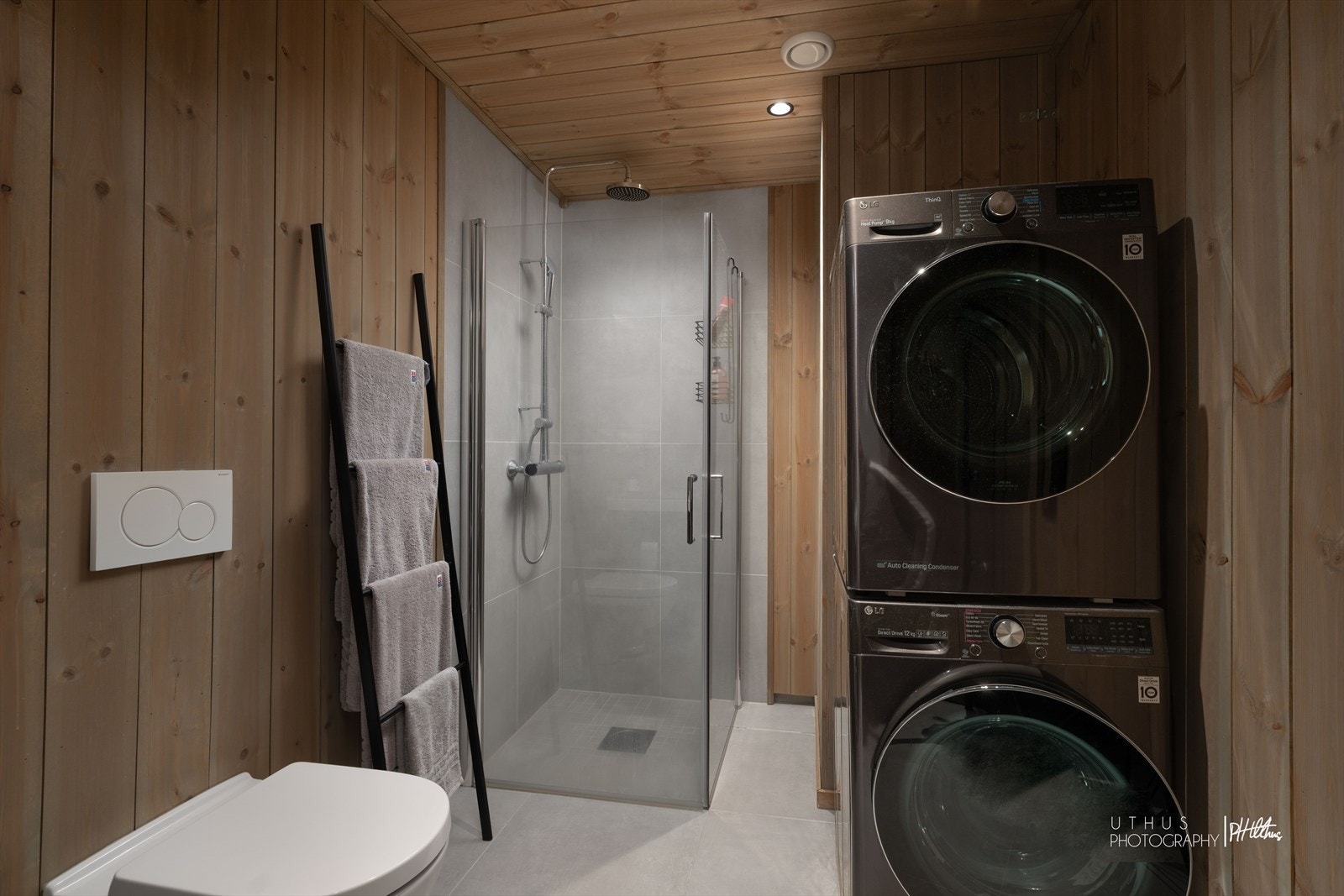 Baderommet har god plass til egen vaskesøyle. Galleribilde