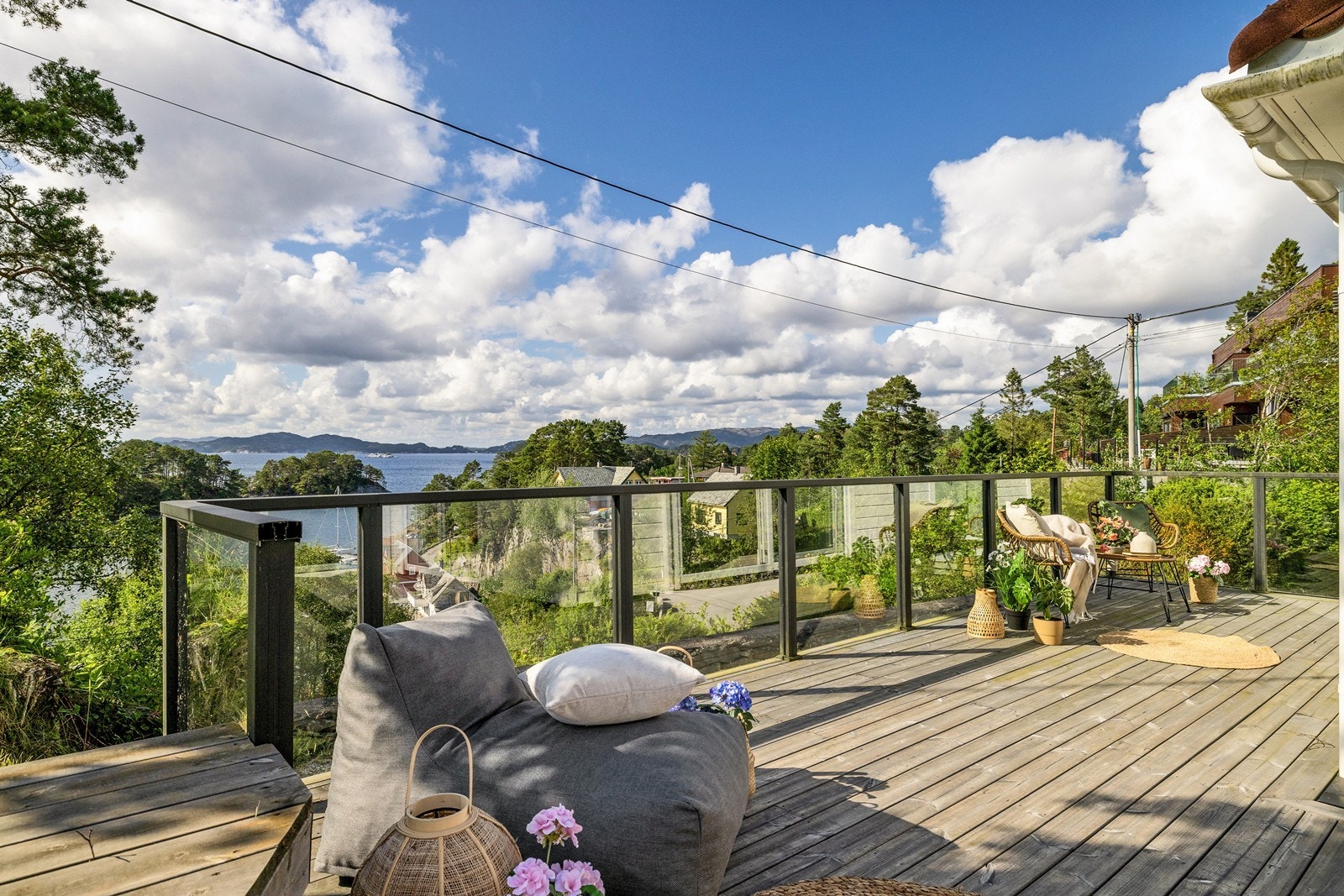 Terrassen måler hele 50 kvm Galleribilde