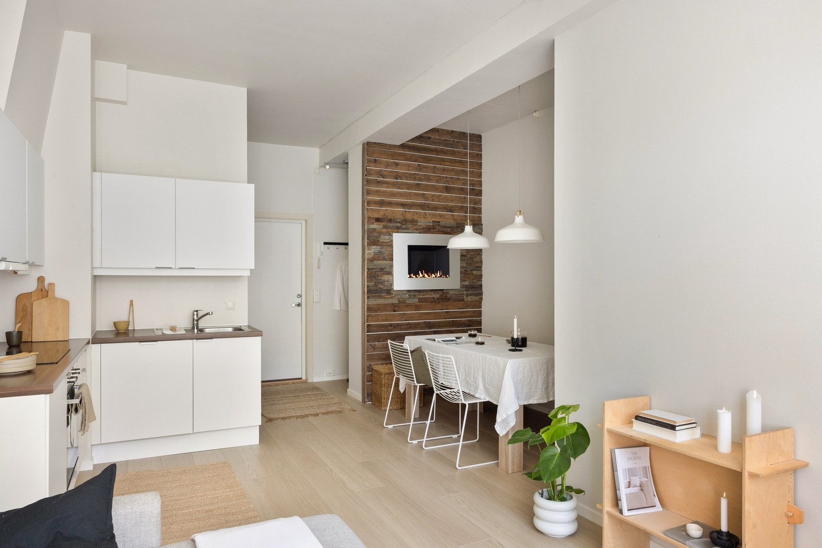 Leiligheten har en åpen stue/kjøkken-løsning som gir en god romfølelse. Galleribilde