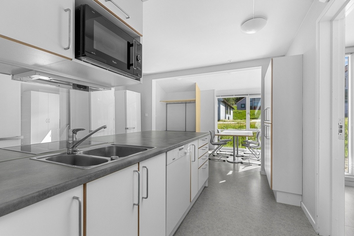 Kjøkken med integrerte hvitevarer fra Miele Galleribilde