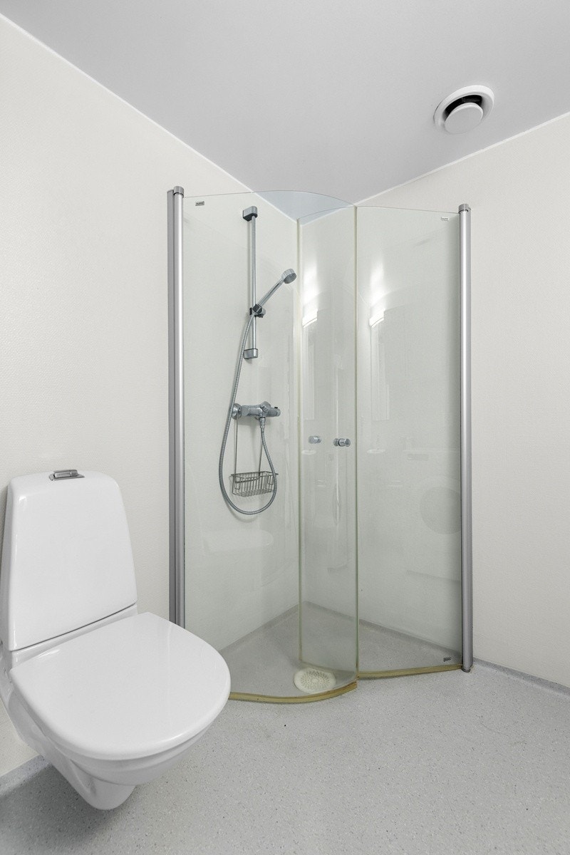 Bad med dusj Galleribilde