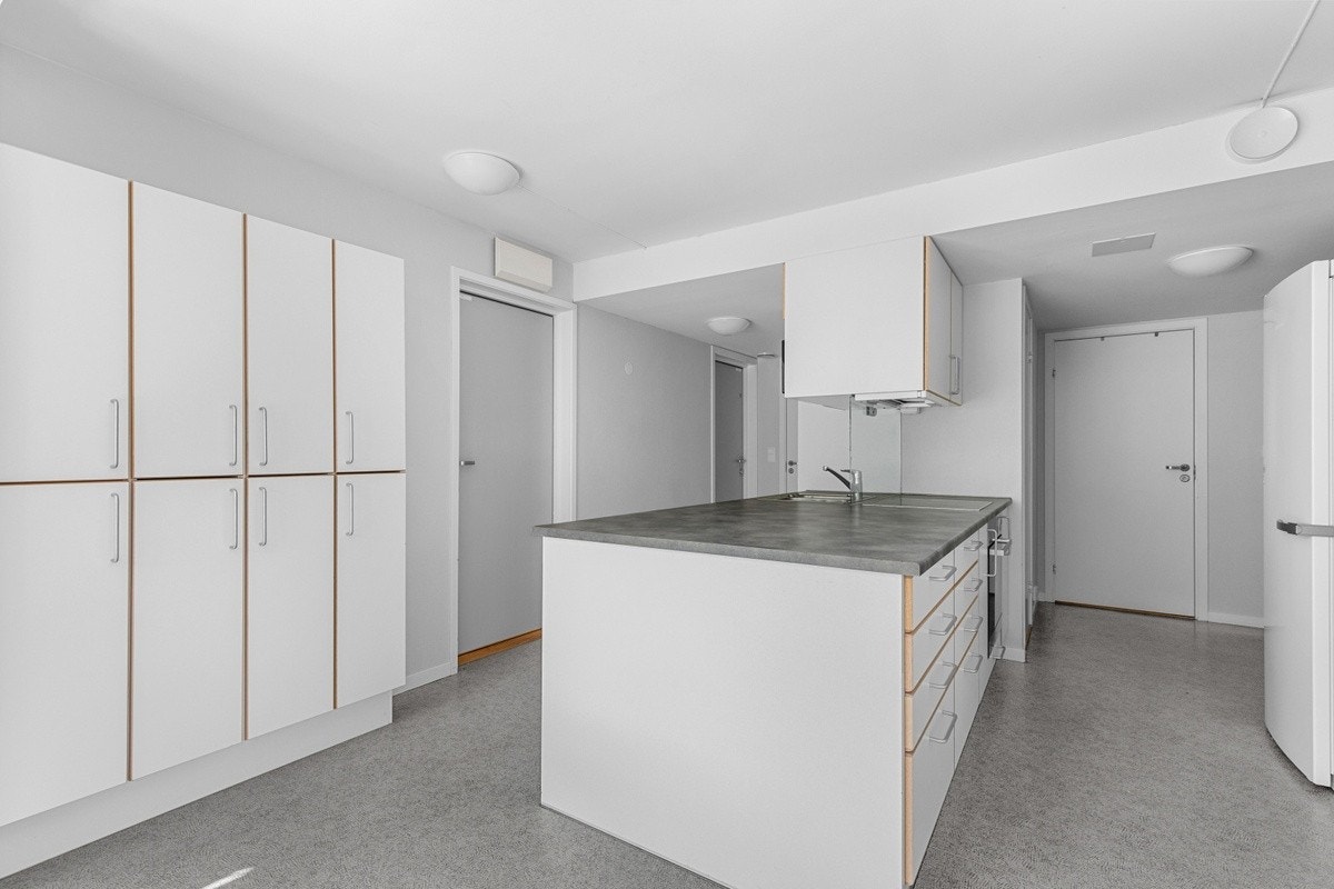 Kjøkken med integrerte hvitevarer fra Miele Galleribilde