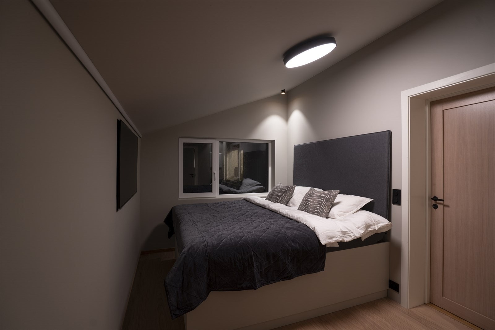 Innredet rom på hems Galleribilde