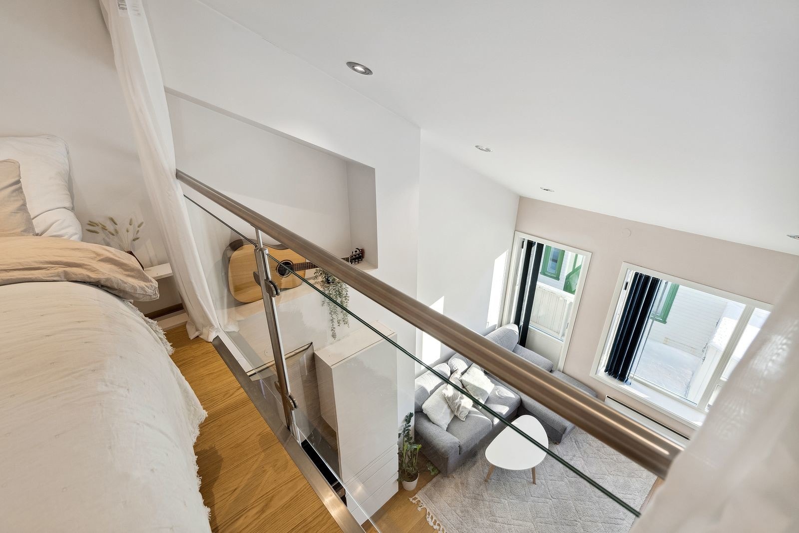 Boligen har også en Hems som kommer godt med når man har besøk, som kontor eller ekstra lagring. Galleribilde