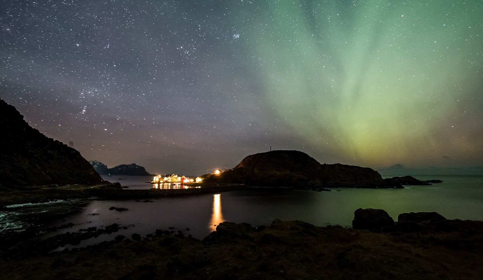 83 Vinternatt over Nyksundøya.JPG Galleribilde