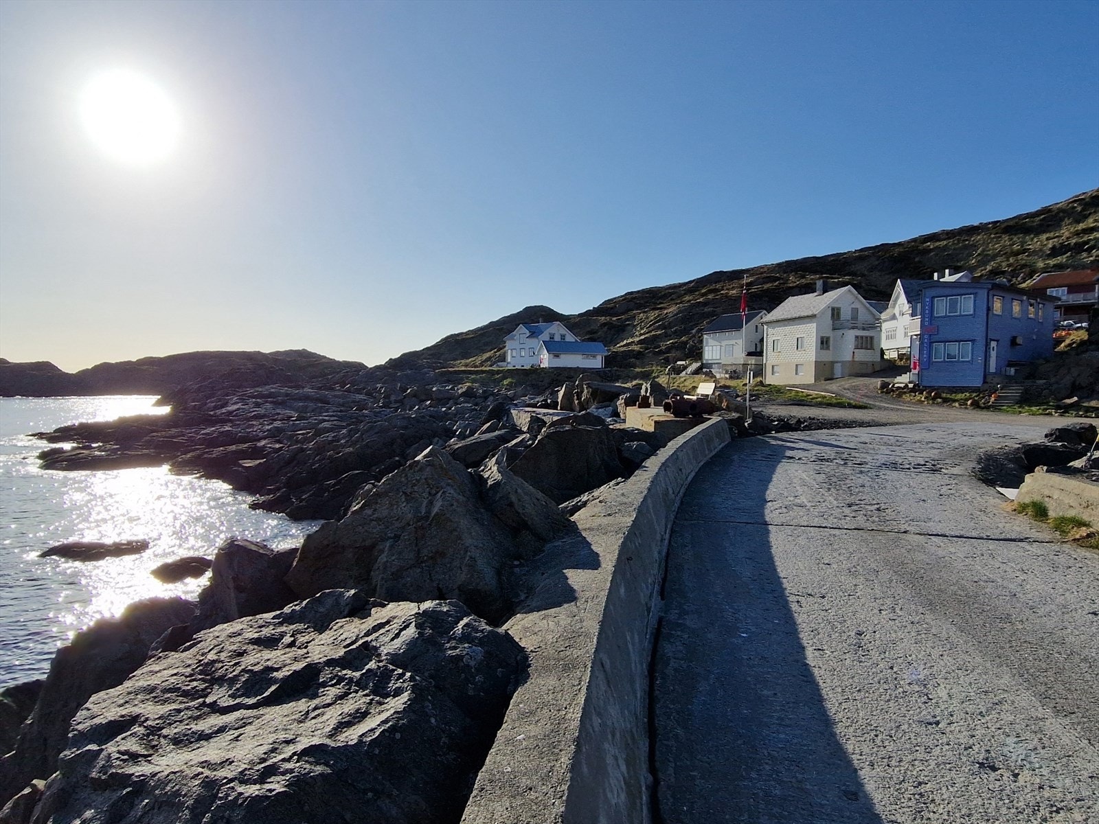 12 Vestervika en maikveld.jpg Galleribilde