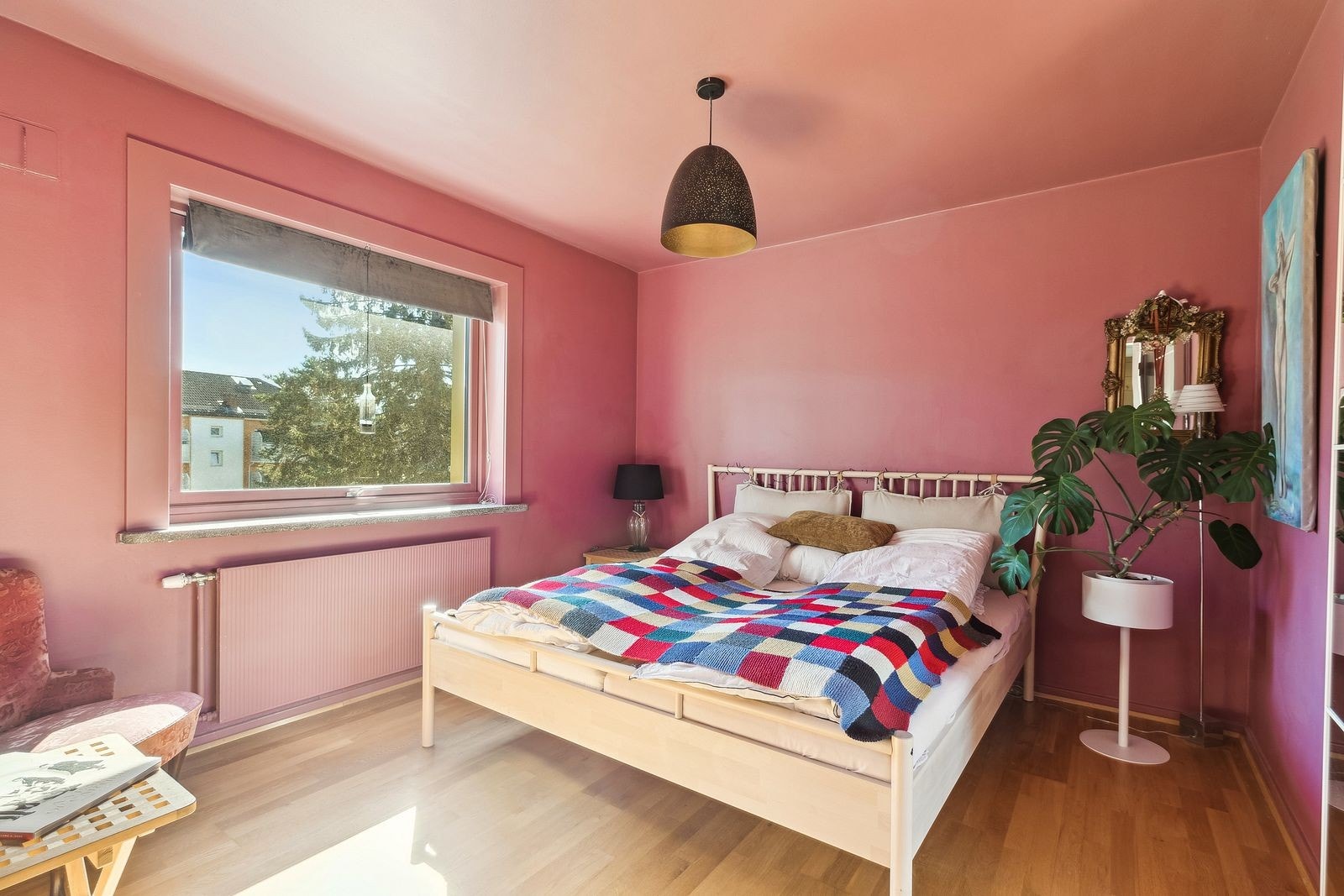 Leiligheten leies ut umøblert. Soverom har garderobeskap. Galleribilde