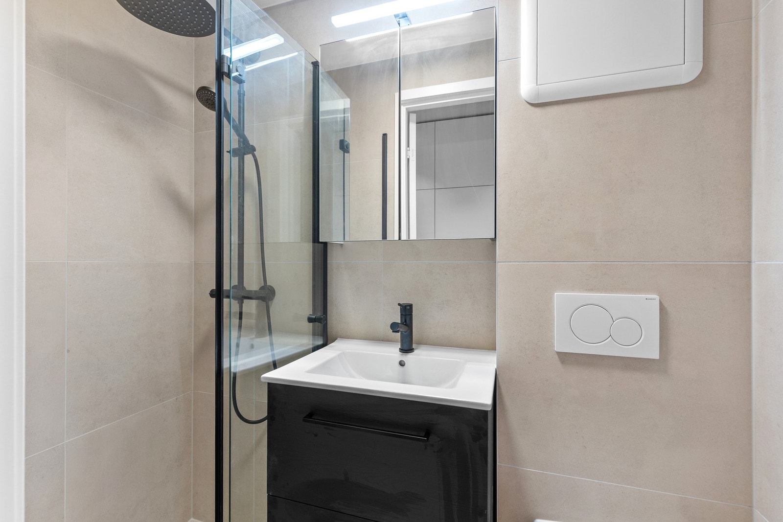 Badet er på 2 kvm. Galleribilde