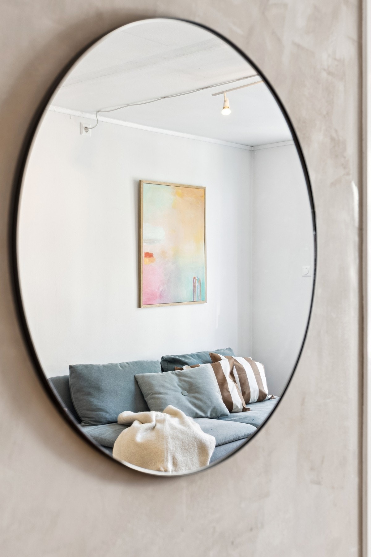 Fra boligen er det kort avstand til fine parkområder, turstier og bademuligheter. Galleribilde