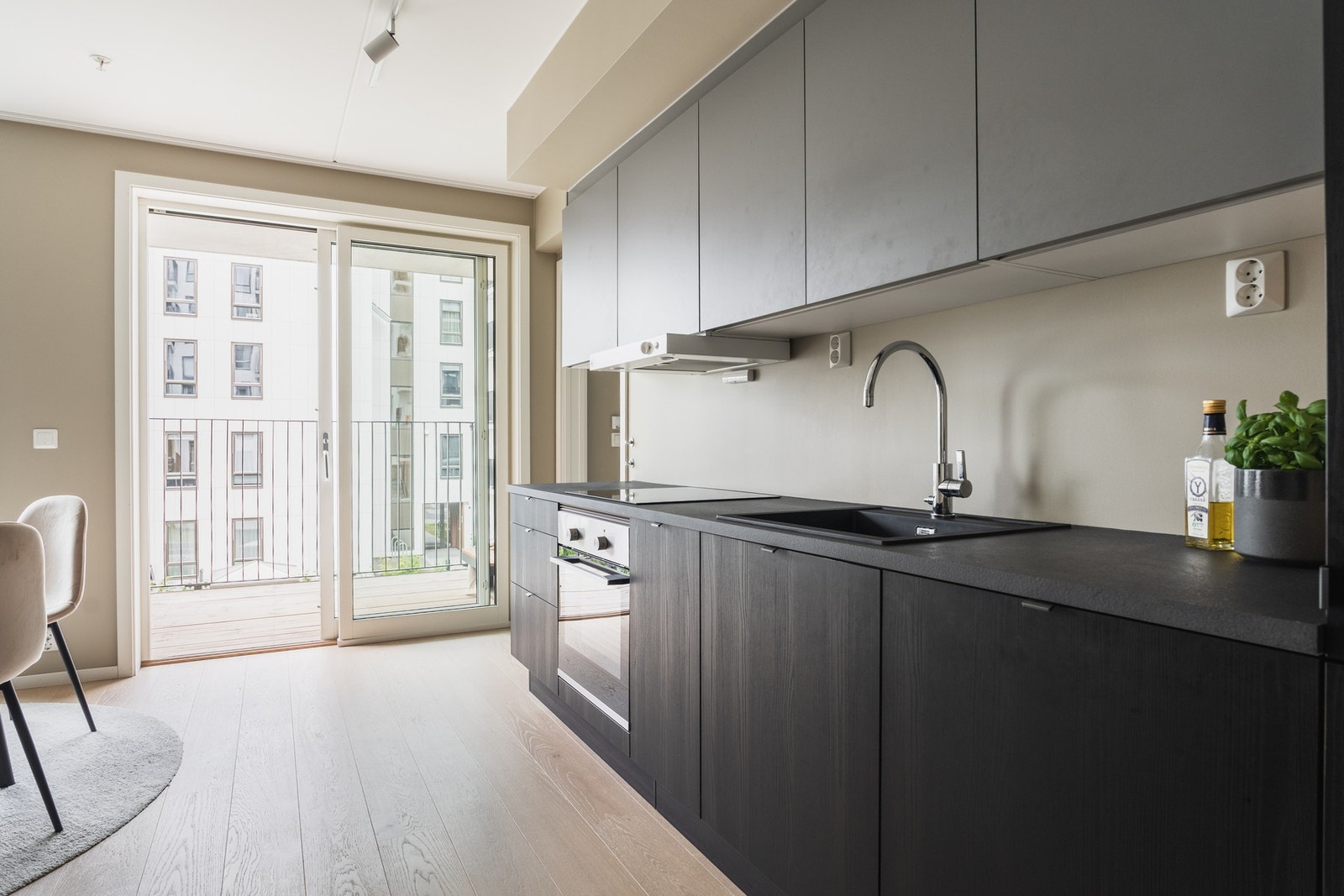 Kjøkkenet er fra HTH og bærer preg av lekre og eksklusive detaljer. Galleribilde