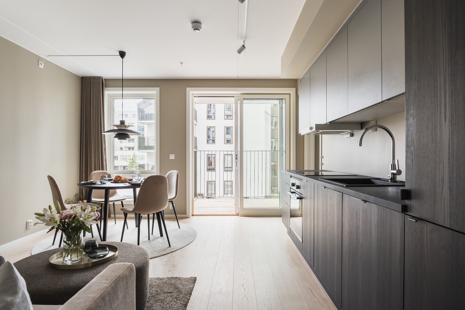 Velkommen til Gladengveien 7B - presentert av Synne Vang v. PrivatMegleren Komplett. Galleribilde