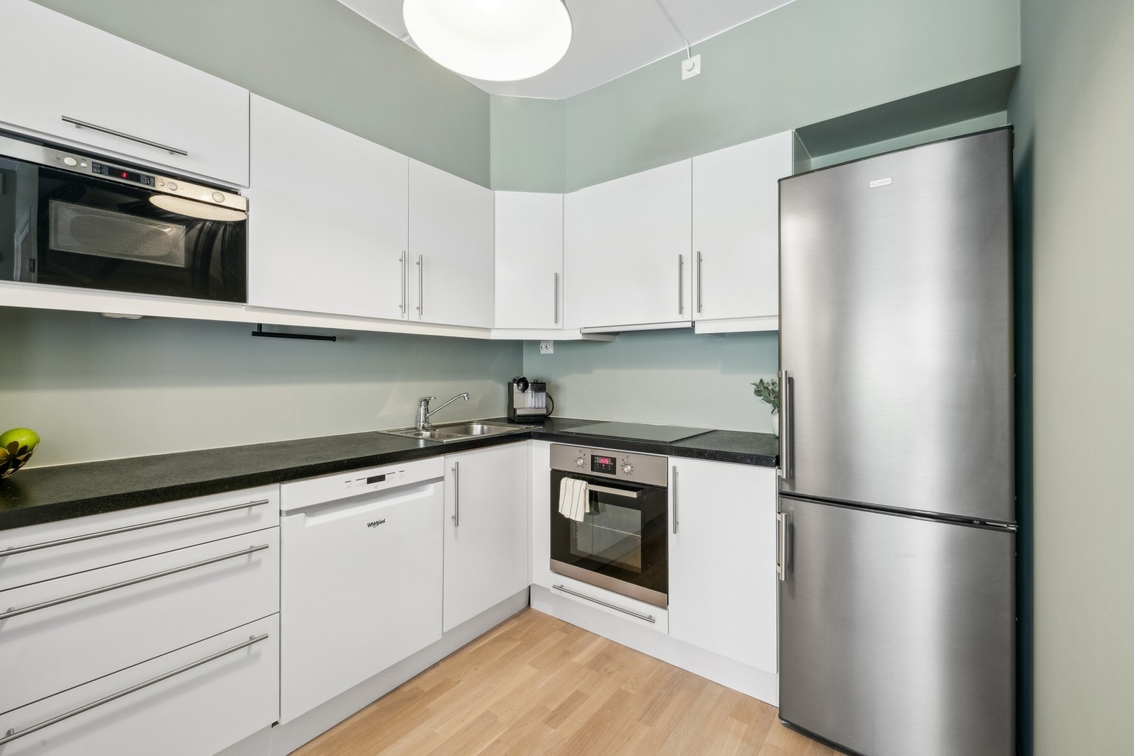 Hvitevarer medfølger i handelen Galleribilde