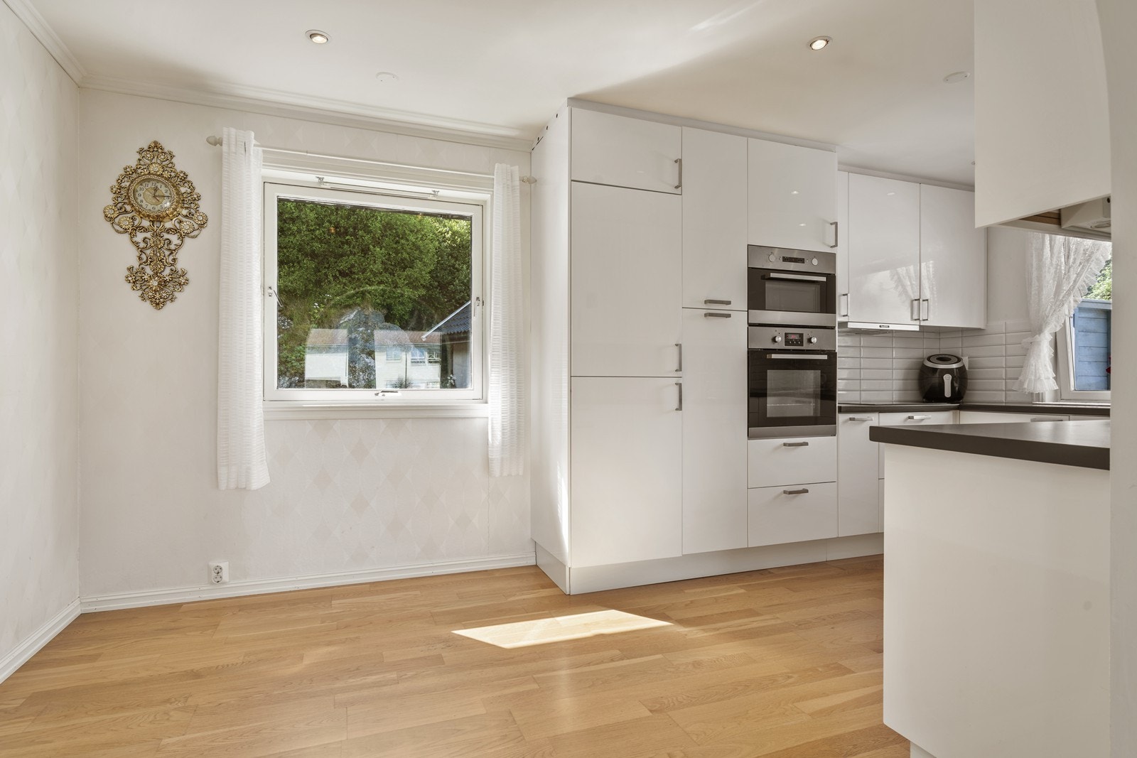 Spiseplassen på kjøkkenet Galleribilde