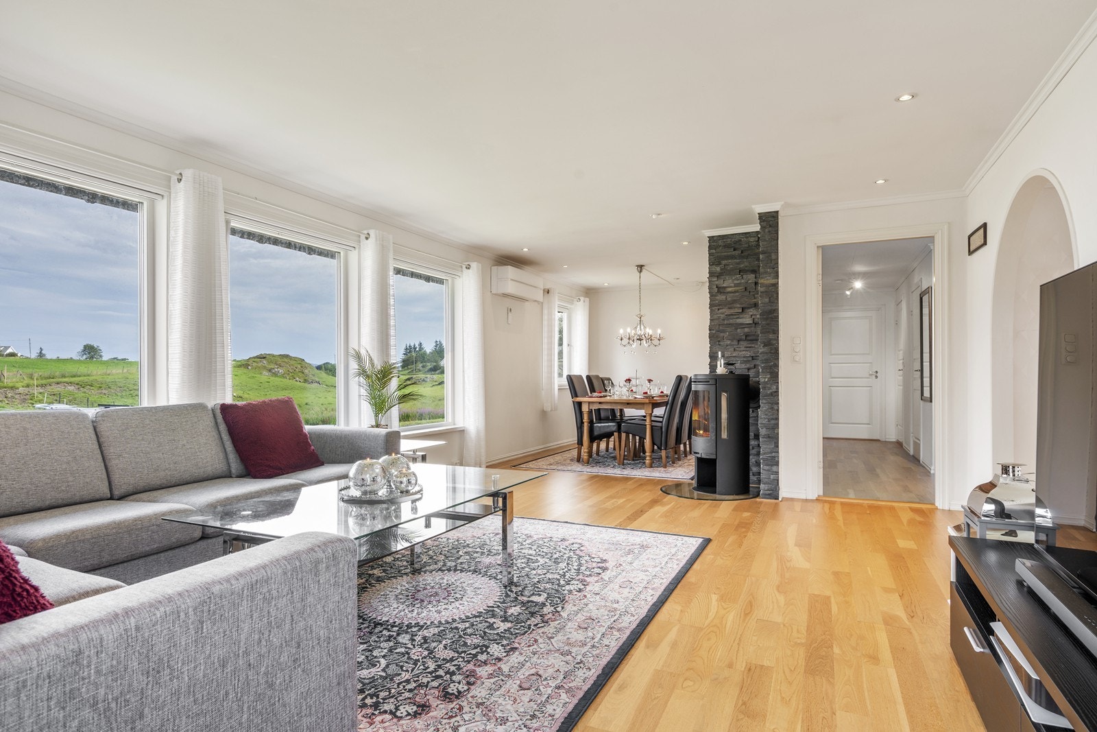 Stue med utgang terrasse Galleribilde