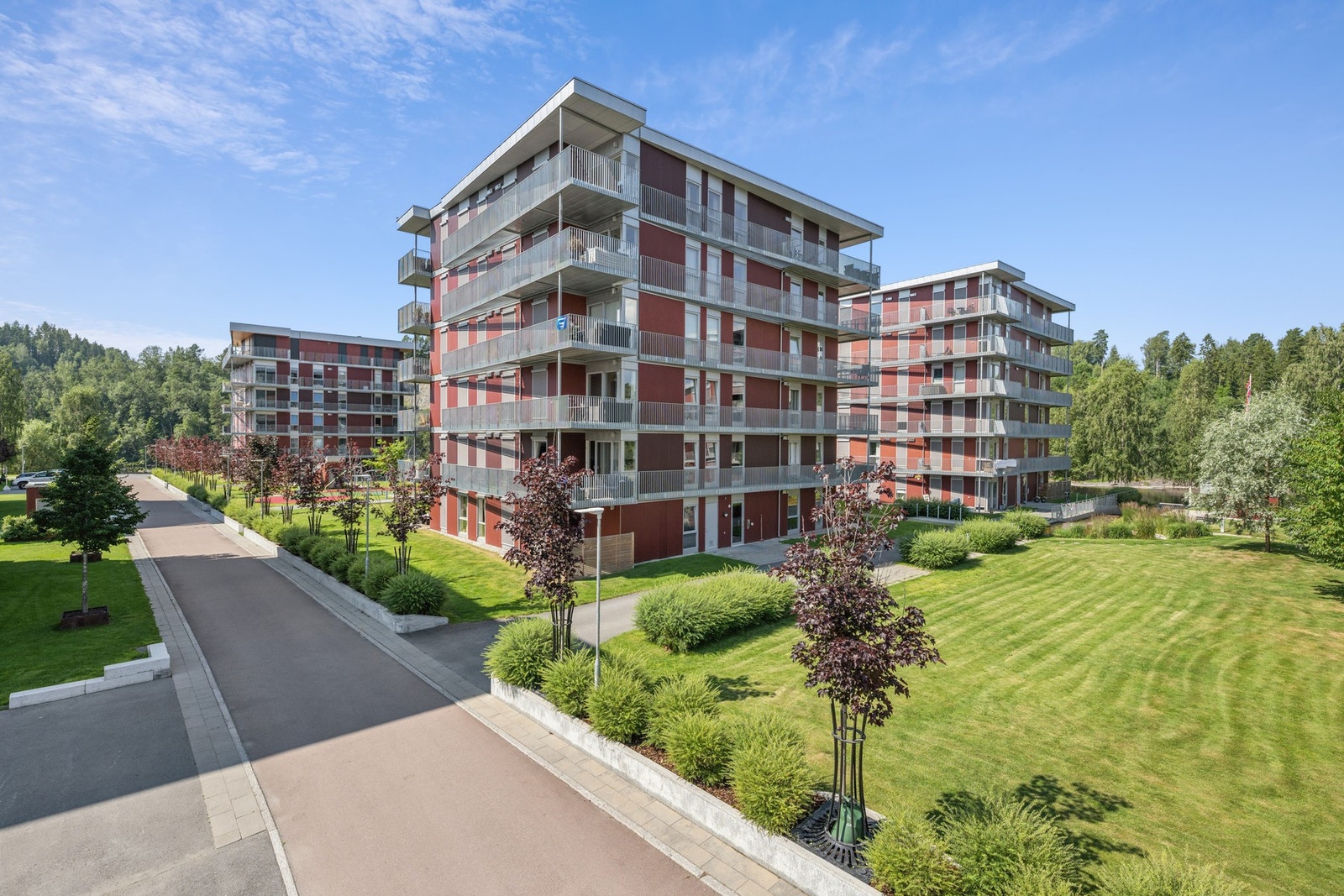 Gunn Margit Andreassen v/Privatmegleren Hønefoss har gleden av å presentere Benterudstranda 9! Galleribilde