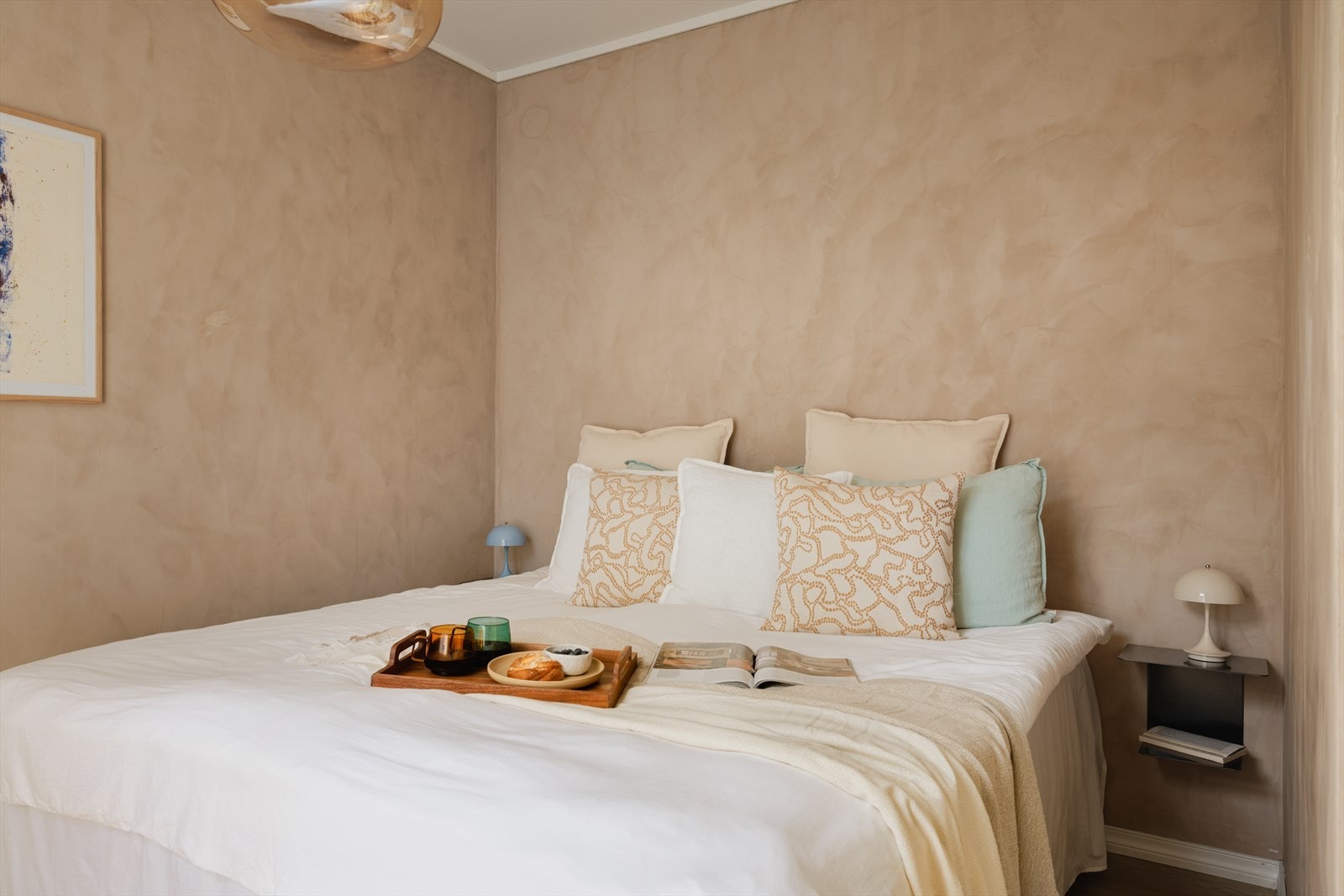 Soverommet er luftig, og målt til hele 10,2 m² Galleribilde