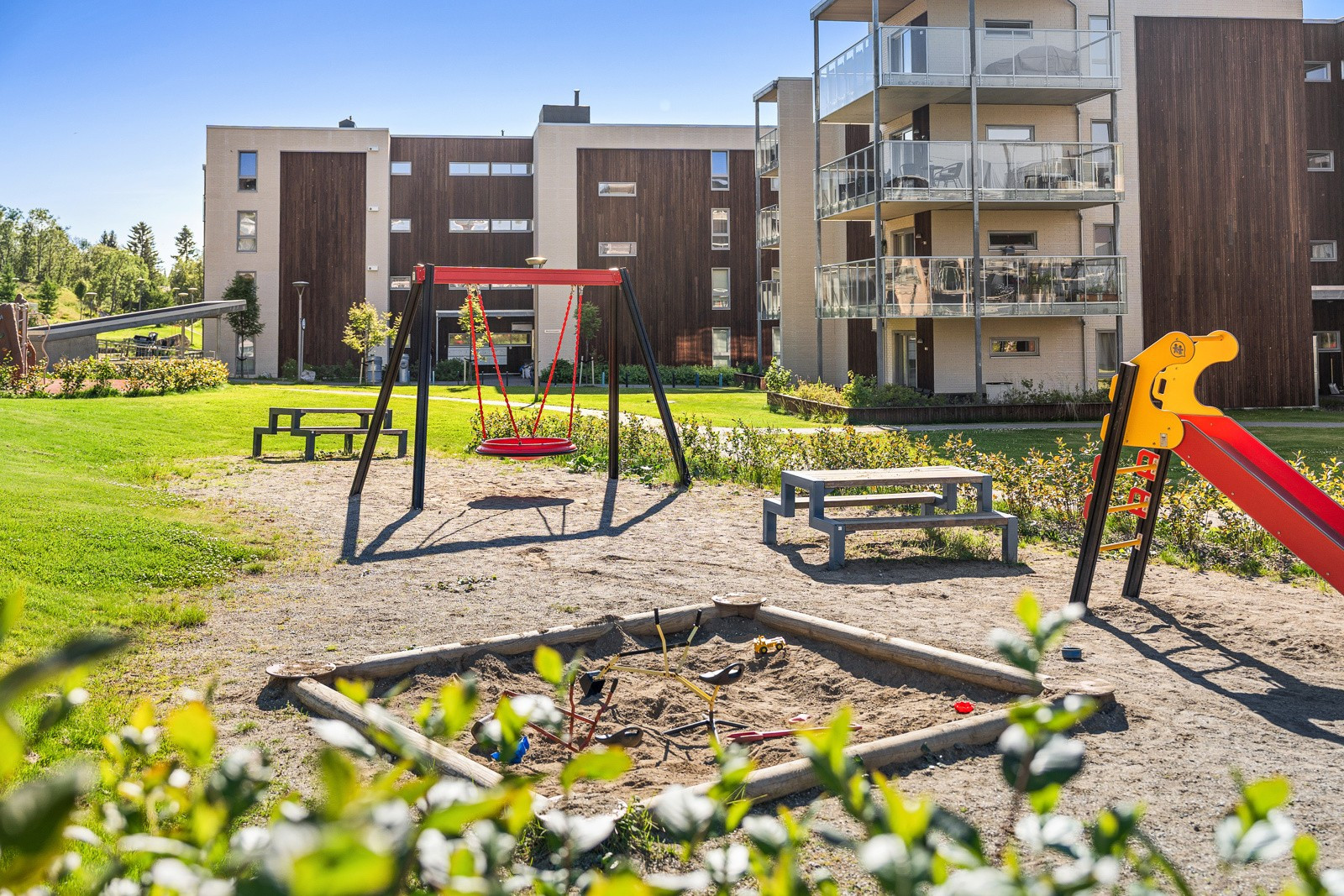 Flotte fellesområder med flere felles lekeplasser for de minste barna!
