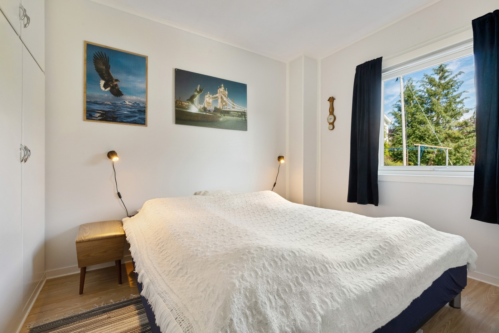 Rom brukt som gjesterom i første etasje Galleribilde