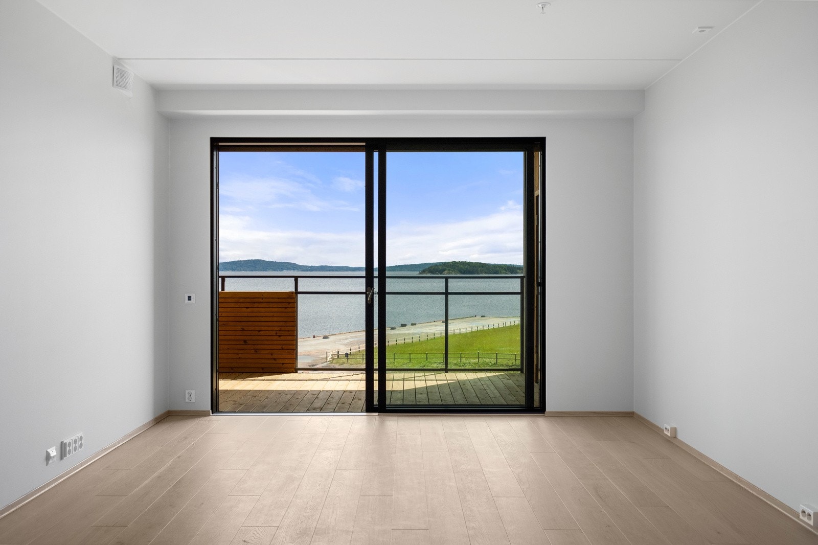 Stue med utgang til balkong Galleribilde