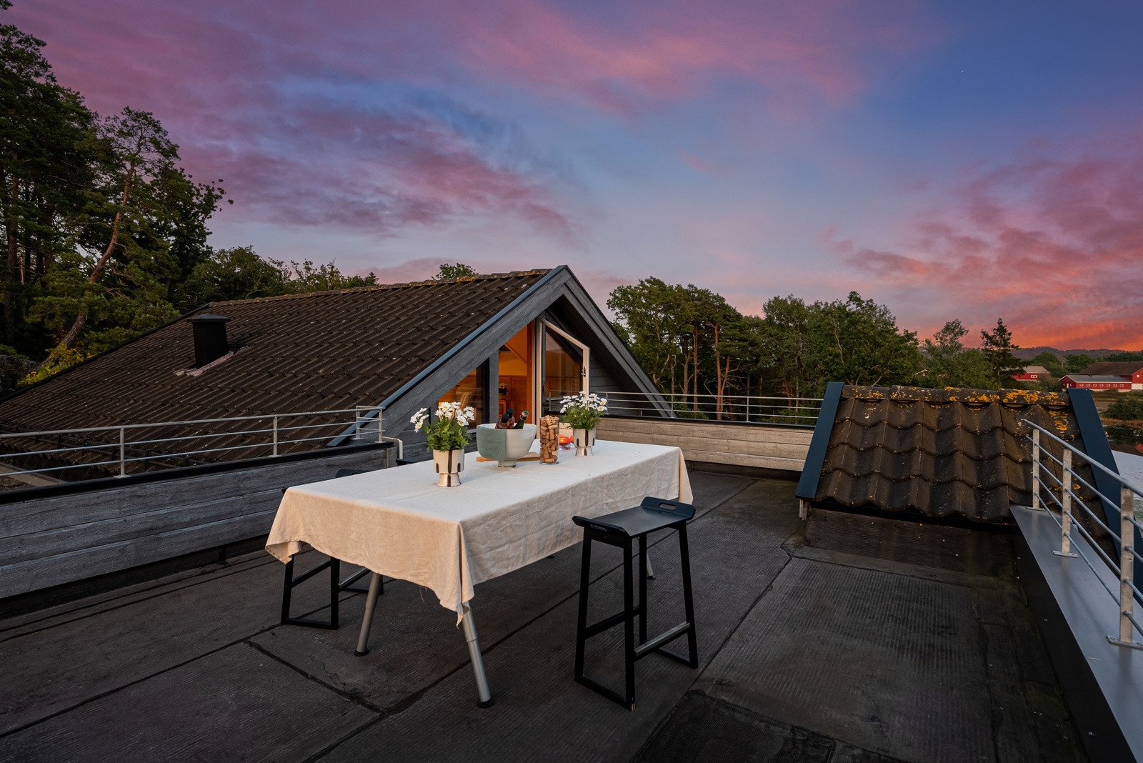 Her er det også hyggelig å sitte ut i de små timer Galleribilde