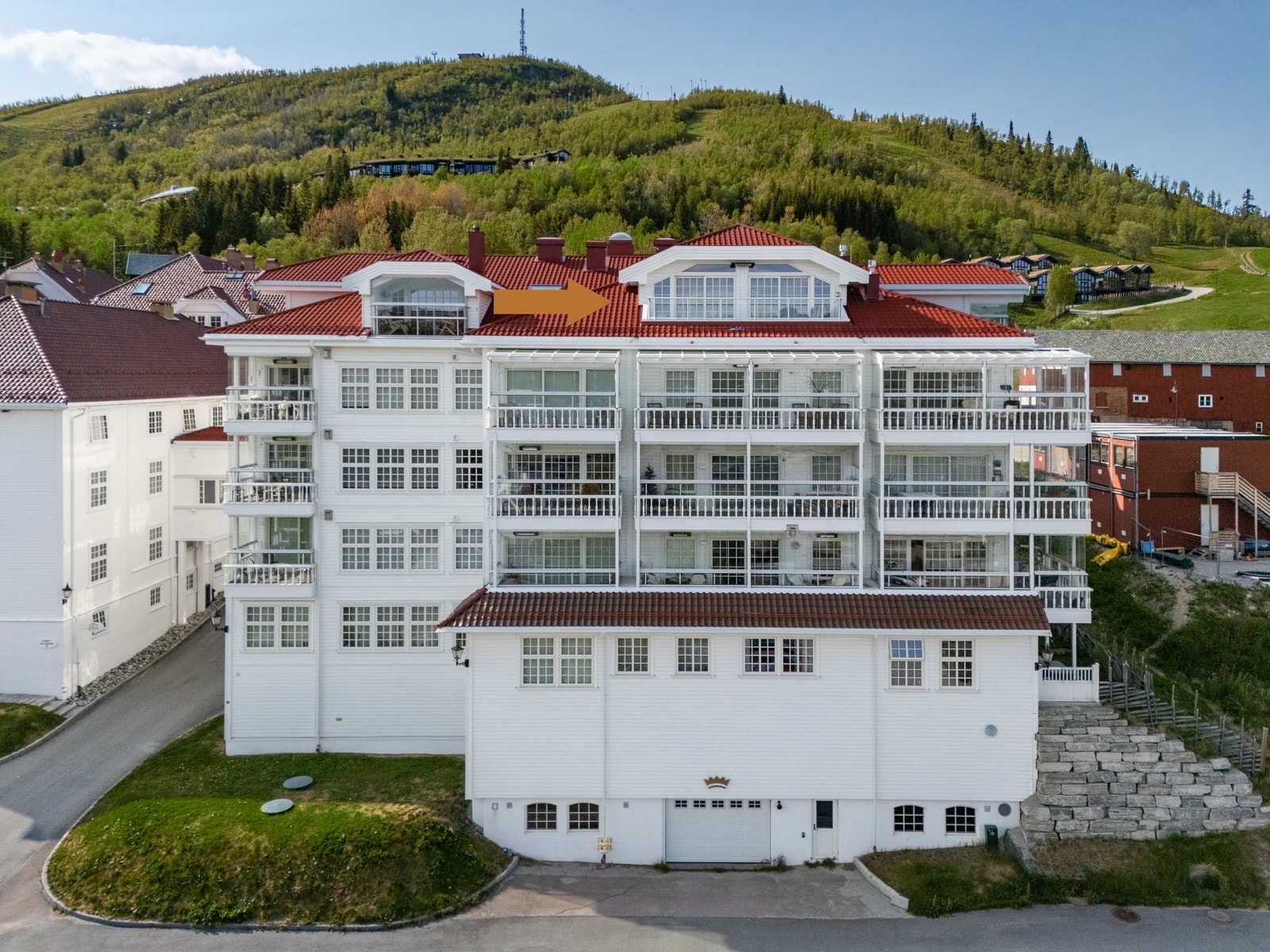 Fantastisk toppleilighet tilknyttet ærverdige Dr. Holms Galleribilde