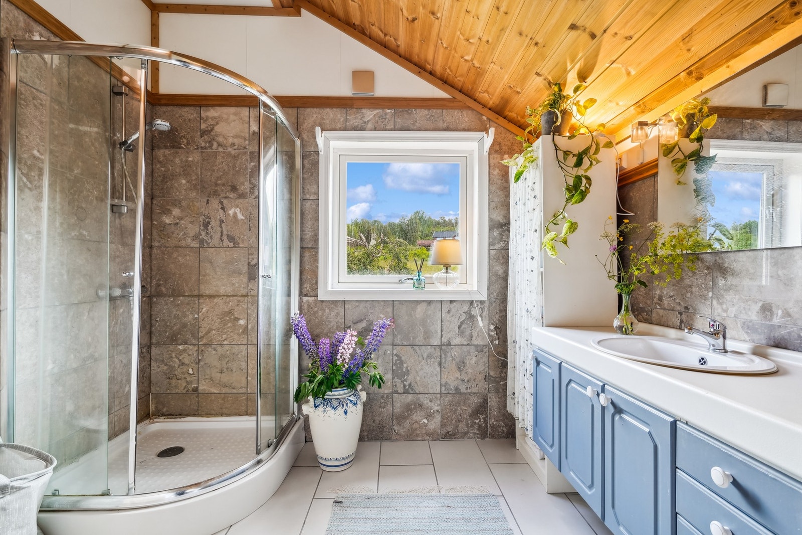 Bad i 2.etasje Galleribilde