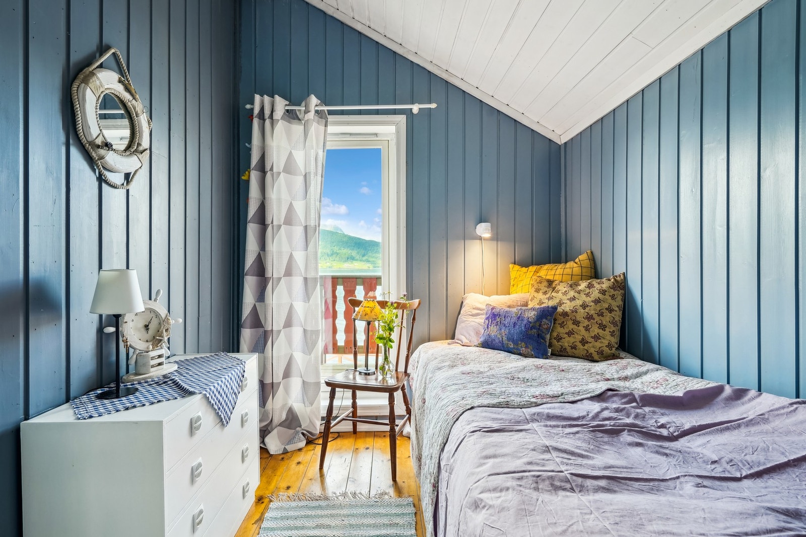 Soverom i 2.etasje Galleribilde