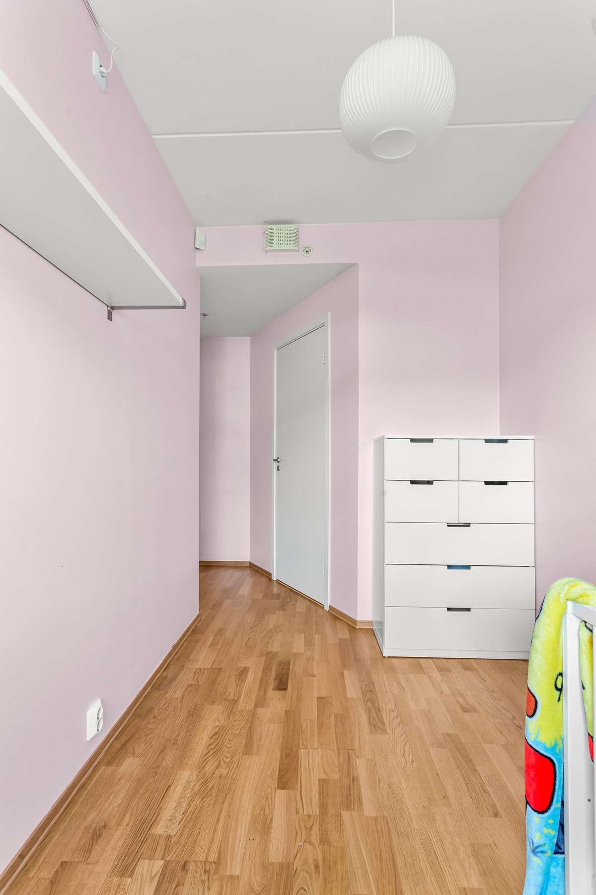 Fin plass til garderobeskap, om ønskelig. Galleribilde