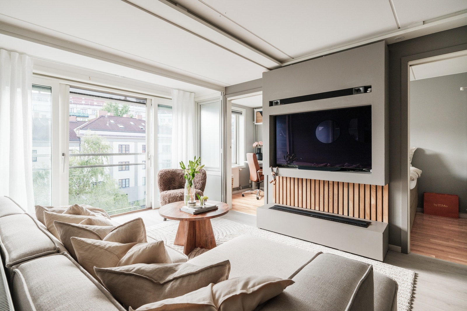 Her har man mulighet for å tilordne deler av stue slik at man får en vinterhage/innglasset balkong oppmålt til ca. 3 kvm. Galleribilde