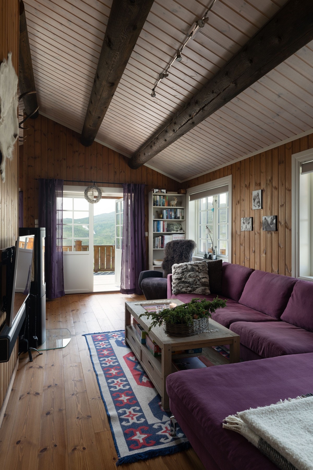 Fra stuen er det utgang til terrassen Galleribilde