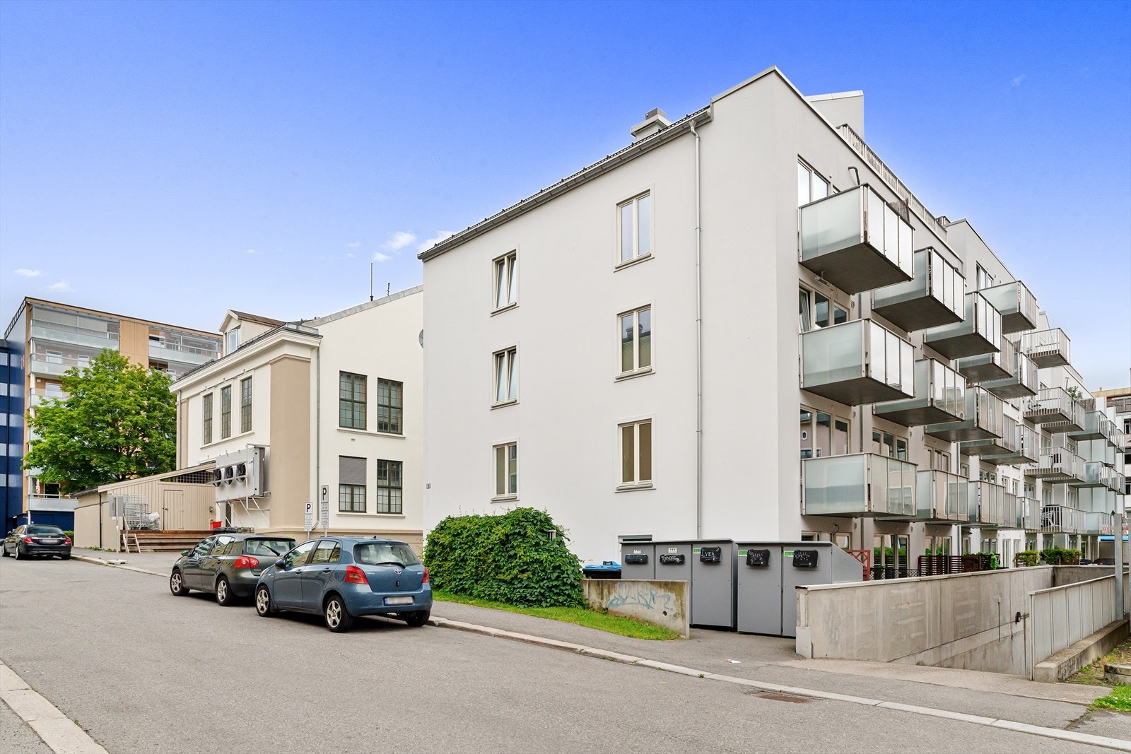 Det er flere flotte rekreasjonsmuligheter i de omkringliggende parker og langs idylliske Akerselva som ligger kort vei unna leiligheten. Galleribilde